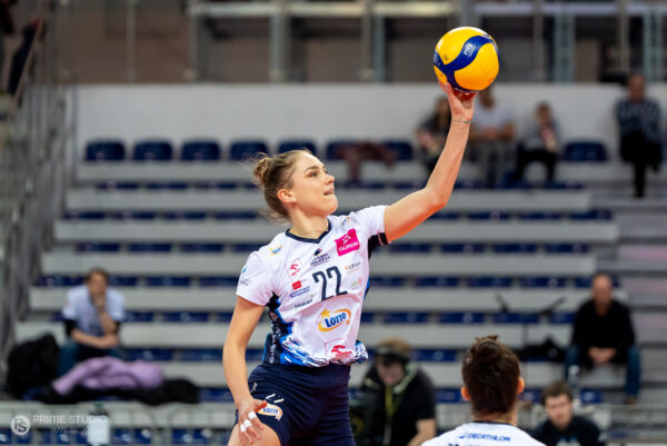 Szczecin 07.11.2025
Siatkowka mecz 5. kolejka Tauron Liga sezon 2025/2026 --- Polish volleyball top league match in Szczecin: Chemik Police - KS DevelopRes Rzeszow
N/Z Julia Orzol
Fot. Marcin Jasinski/Arena Akcji
