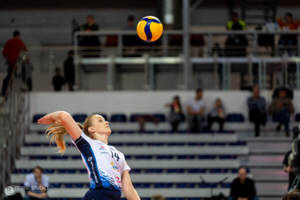 Szczecin 07.11.2025
Siatkowka mecz 5. kolejka Tauron Liga sezon 2025/2026 --- Polish volleyball top league match in Szczecin: Chemik Police - KS DevelopRes Rzeszow
N/Z Natalia Medrzyk
Fot. Marcin Jasinski/Arena Akcji