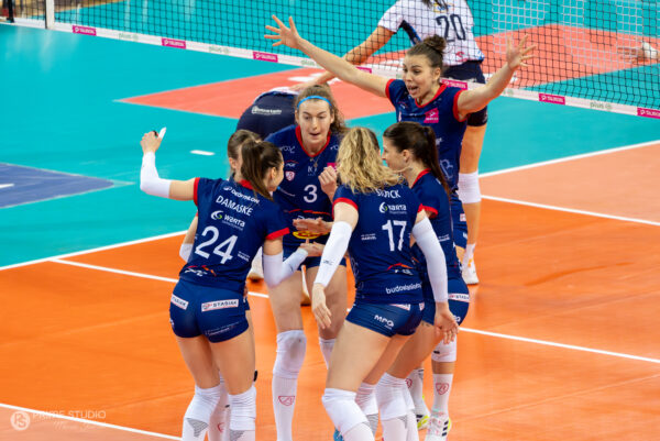 Szczecin 30.03.2026
Siatkowka mecz playoff Tauron Liga sezon 2025/2026 --- Polish volleyball top league playoff match in Szczecin: Chemik Police - PGE Budowlani Lodz
N/Z PGE Budowlani Lodz
Fot. Marcin Jasinski/Arena Akcji