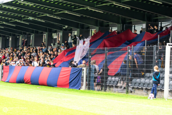 Szczecin 30.05.2026
Pilka nozna mecz 22. kolejka Orlen Ekstraliga Kobiet sezon 2025/2026 --- First Polish Women's football league match in Szczecin: Pogon Szczecin - Slask Wroclaw
N/Z Oprawa Kibicow Pogoni Szczecin
Fot. Marcin Jasinski/Arena Akcji